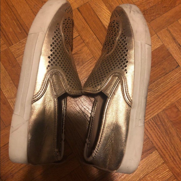 Gold pineapple shoes call it spring 7